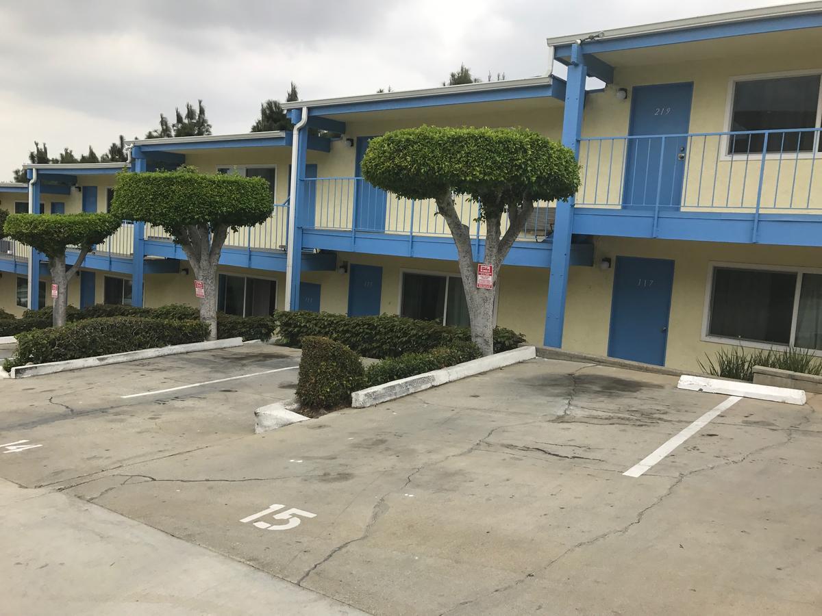 King Lodge Motel Monterey Park Buitenkant foto