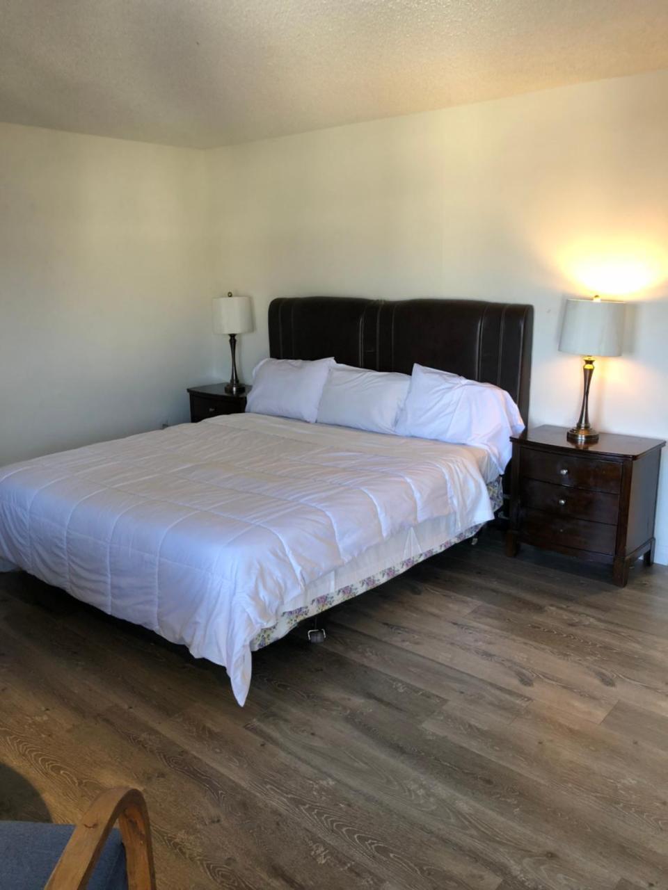 King Lodge Motel Monterey Park Buitenkant foto